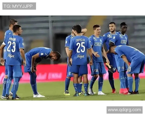 格拉芙夏普与海牙的激烈对决揭示了荷甲联赛的竞争魅力与球队实力的较量