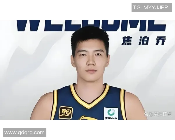 焦泊乔的成长之路：从青涩少年到职场精英的奋斗故事